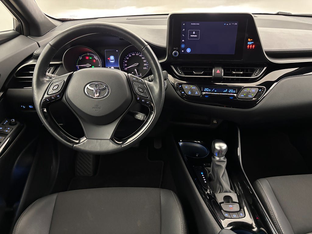 Vehicle Image 18