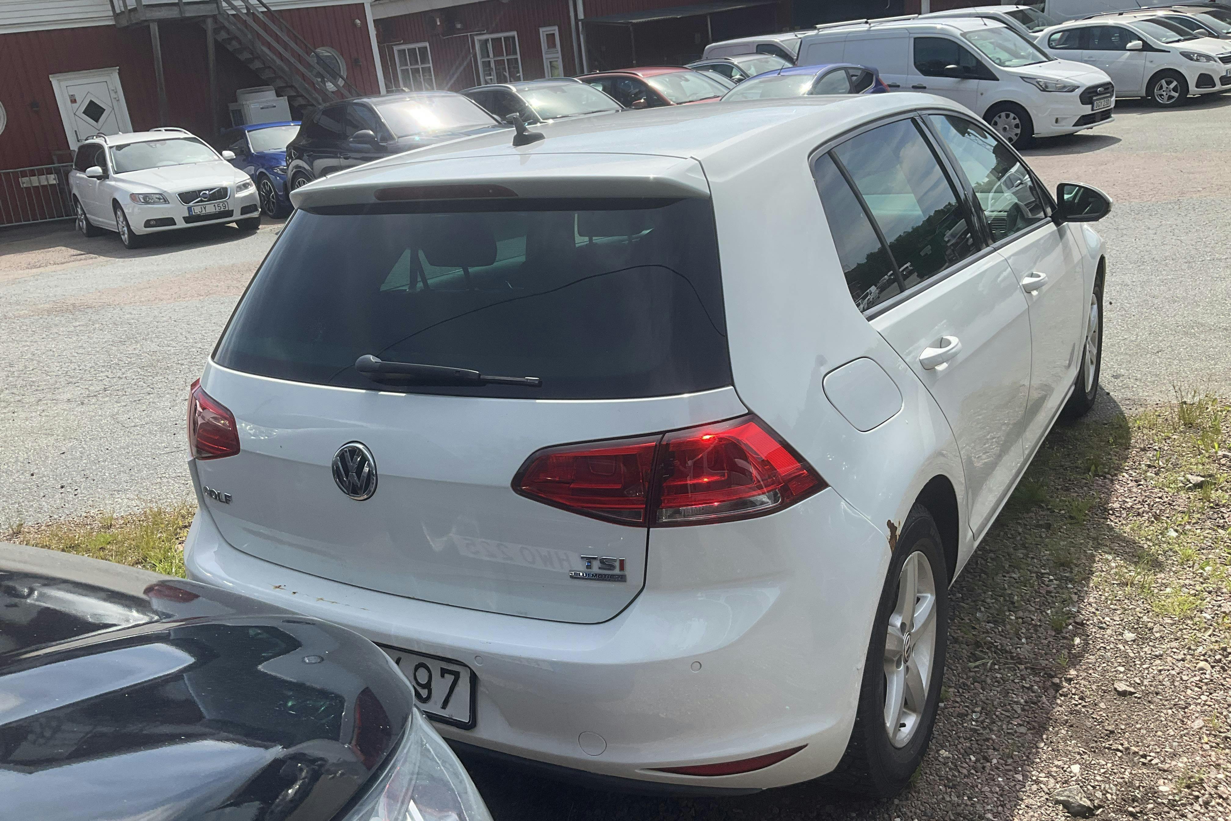 Vehicle Image 5