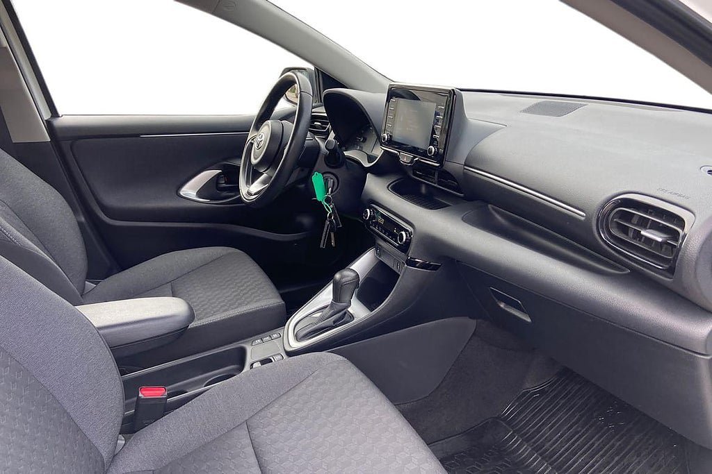 Vehicle Image 7