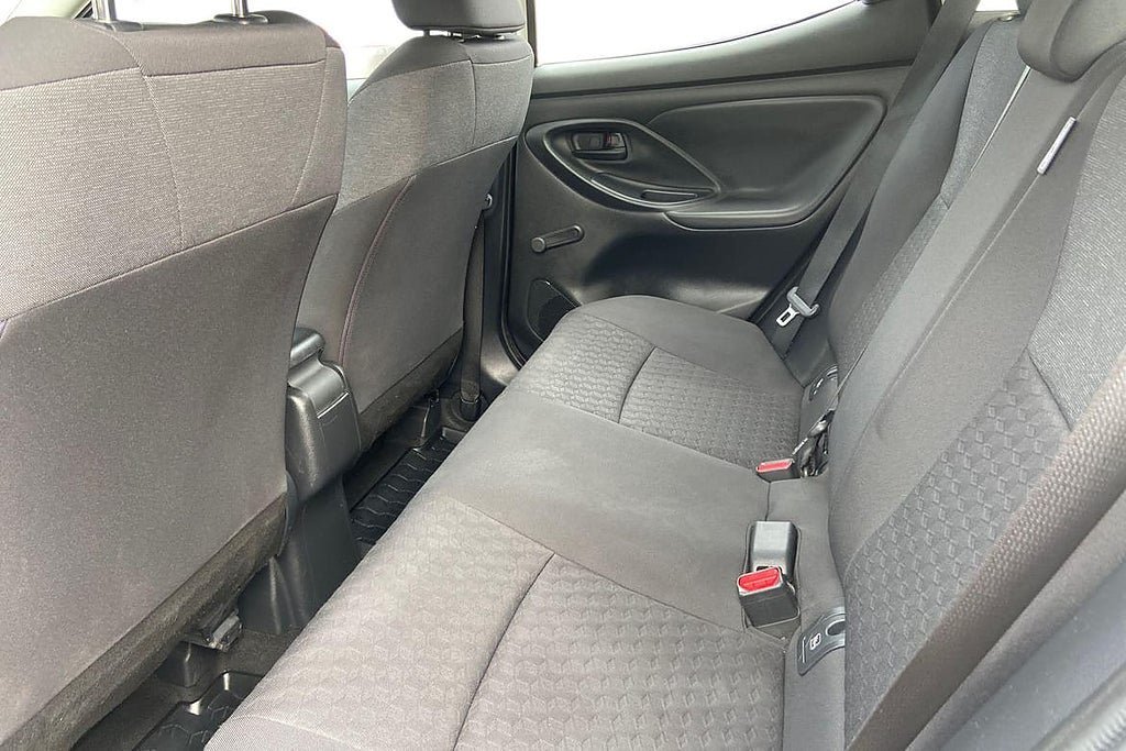 Vehicle Image 13