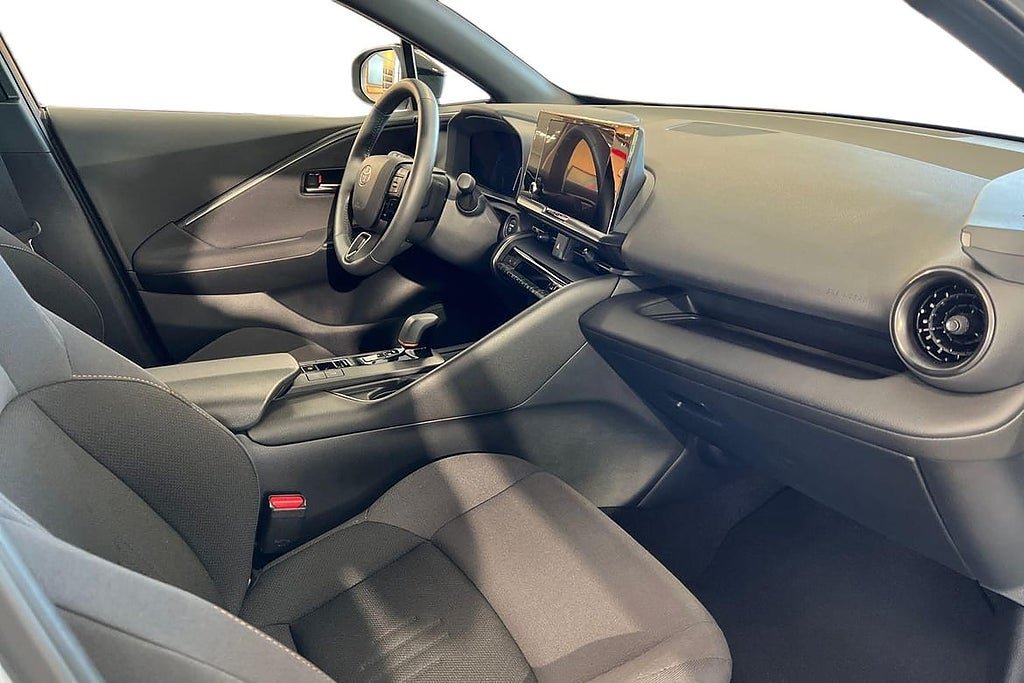 Vehicle Image 7