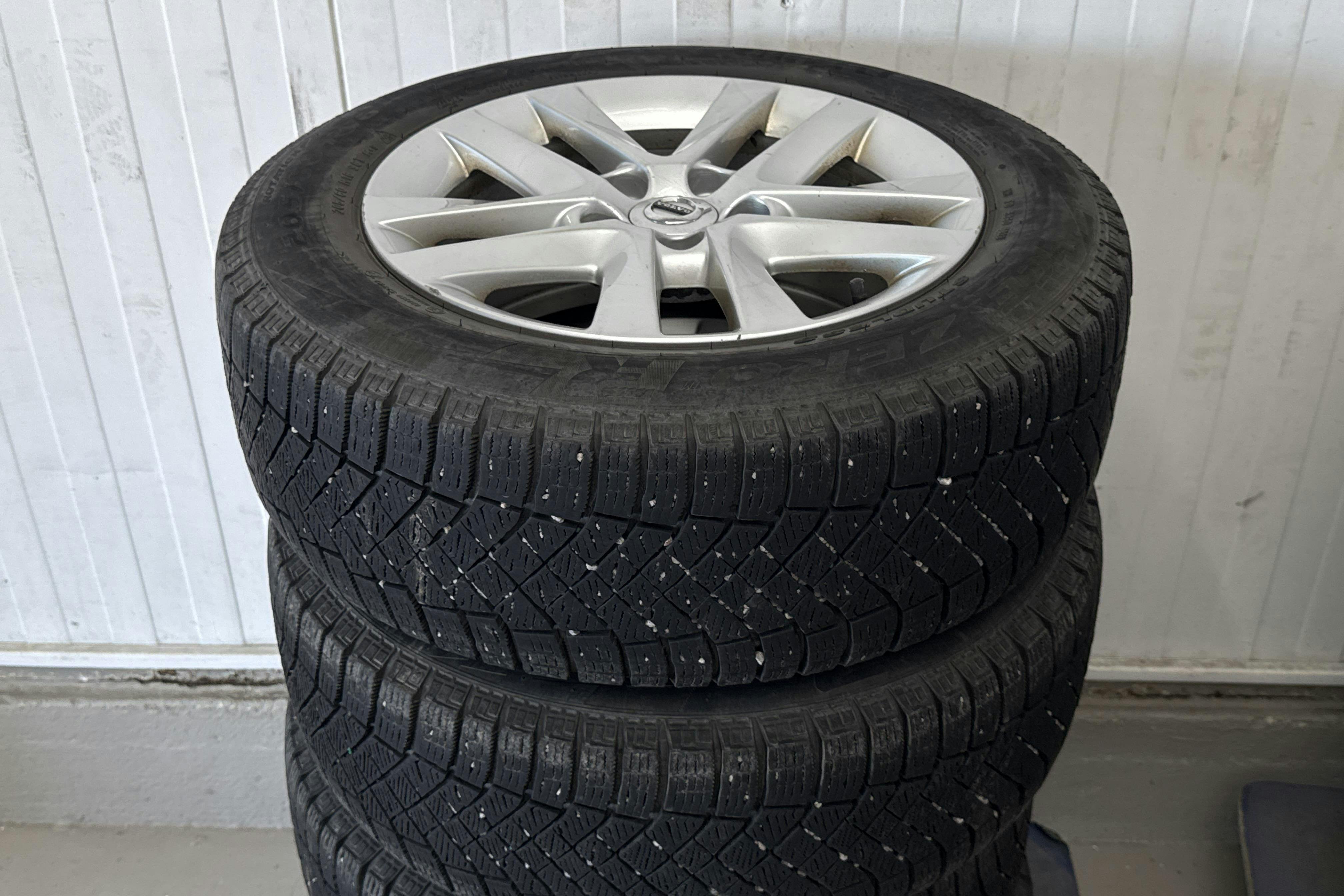 Vehicle Image 14