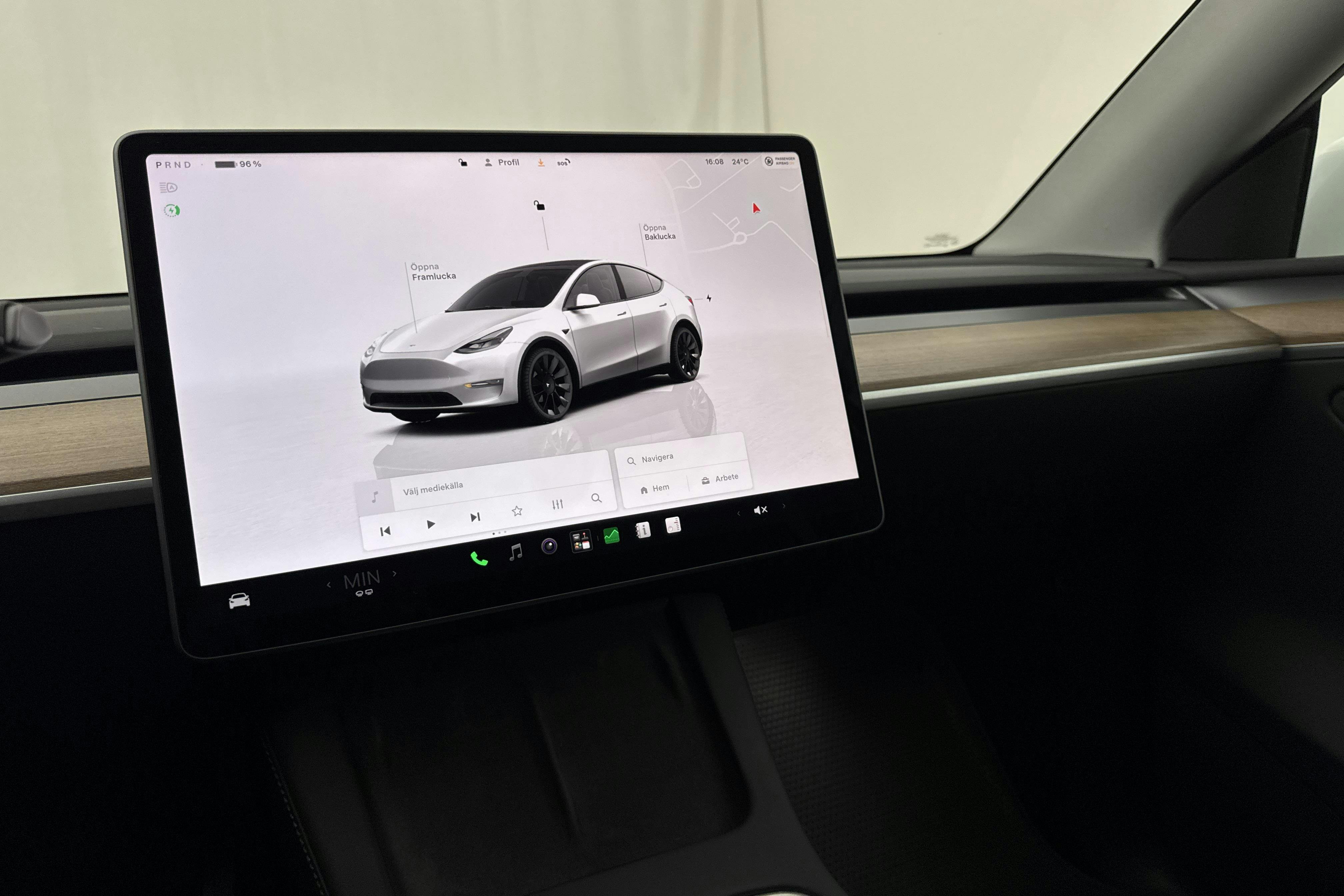 Vehicle Image 14