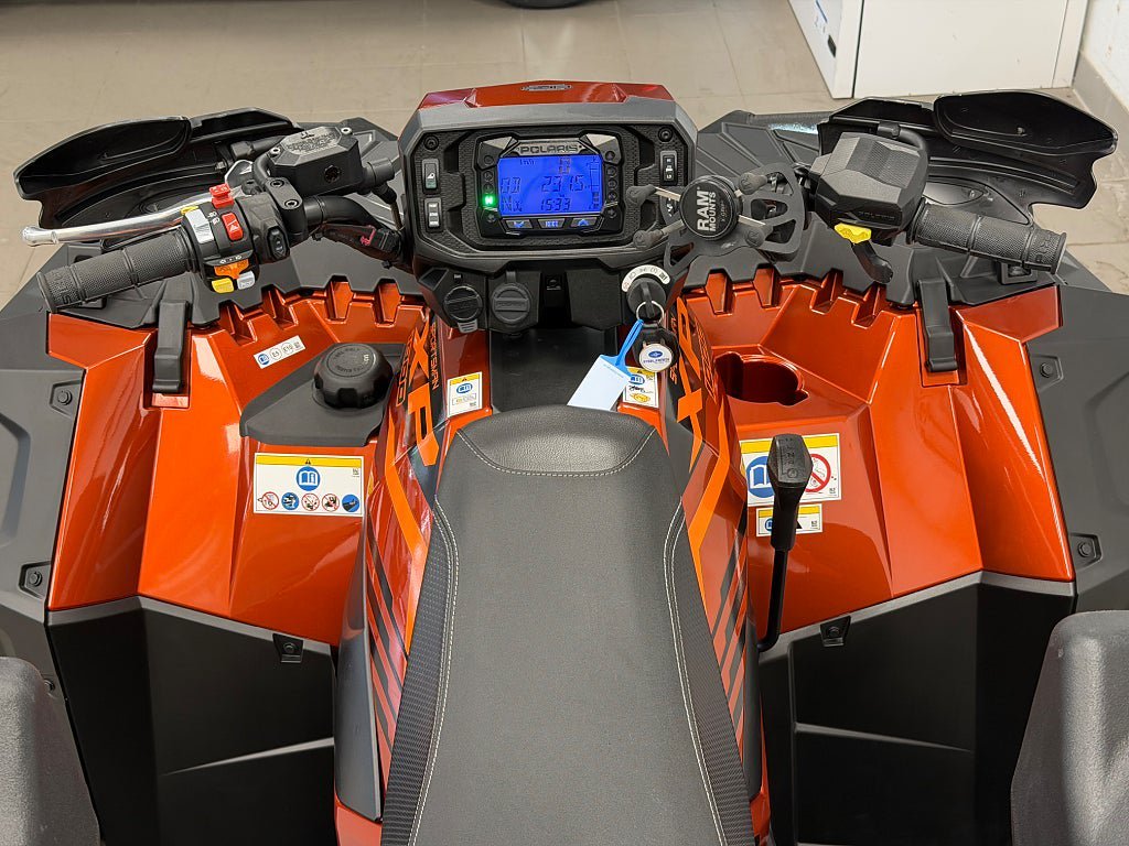 Vehicle Image 7