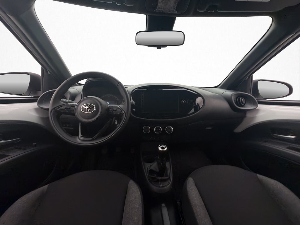Vehicle Image 14