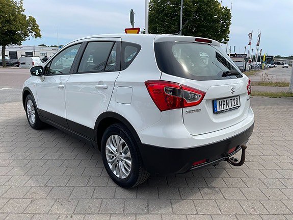 Vehicle Image 7
