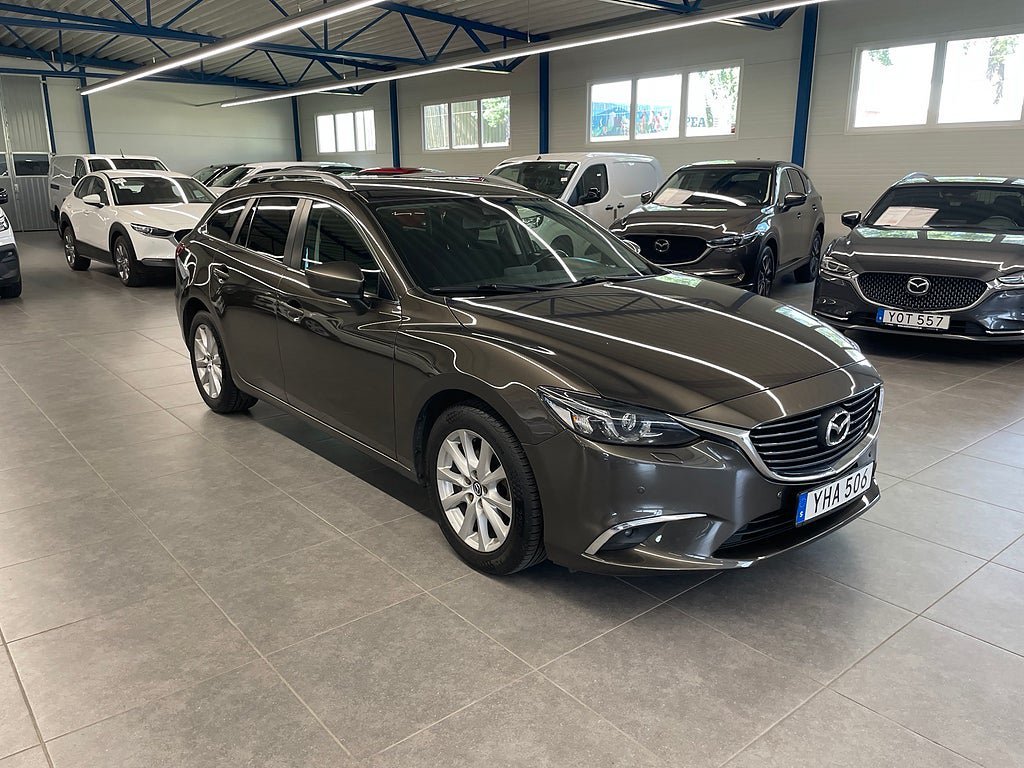 Vehicle Image 6