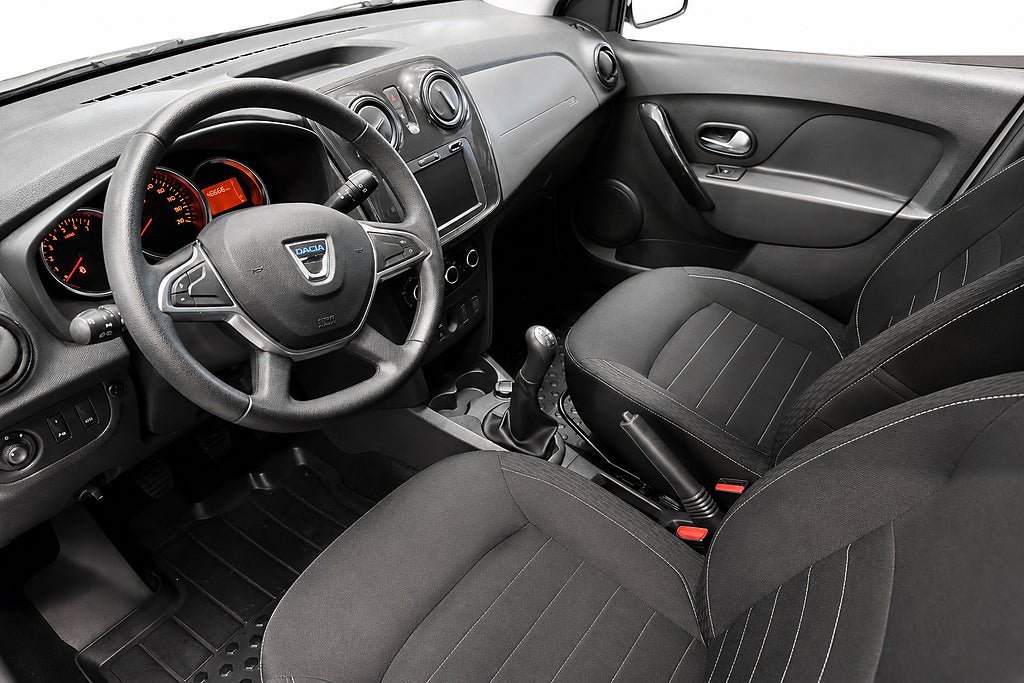 Vehicle Image 7