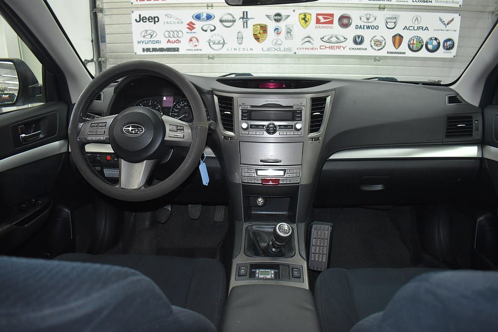 Vehicle Image 9