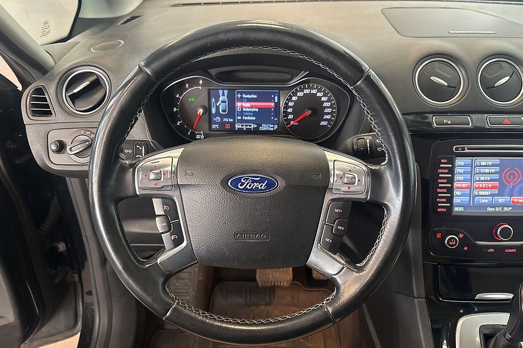 Vehicle Image 17