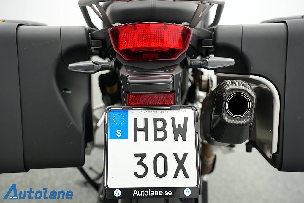 Vehicle Image 24