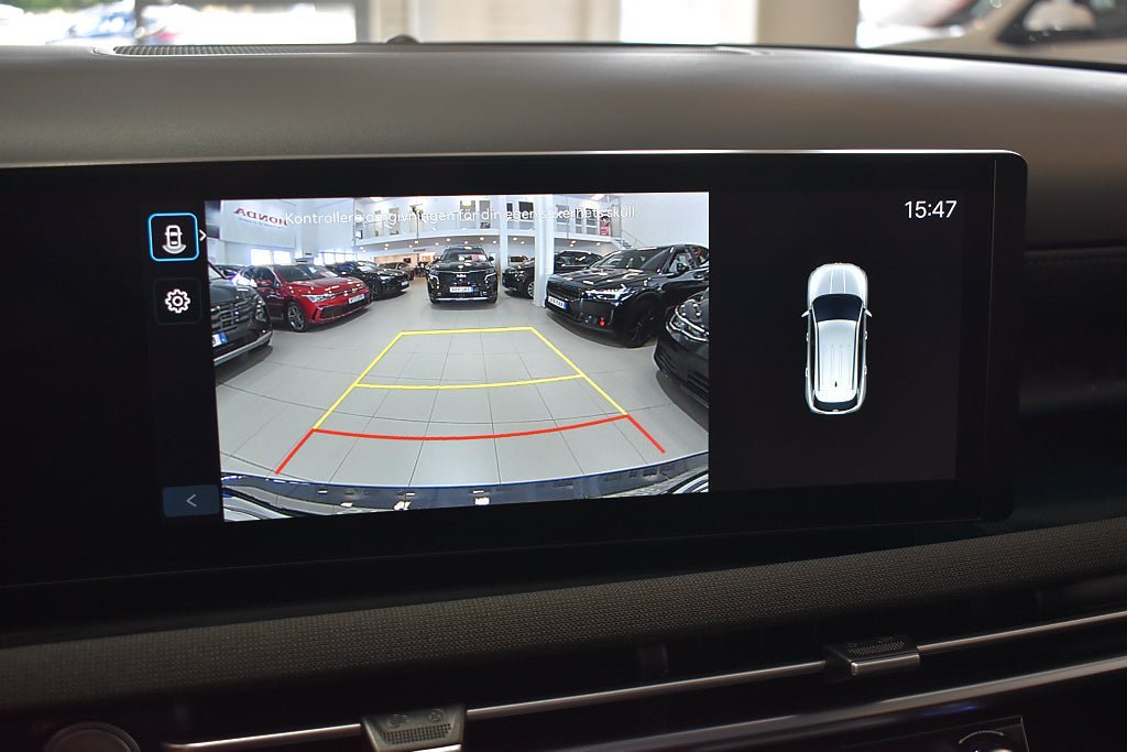 Vehicle Image 13