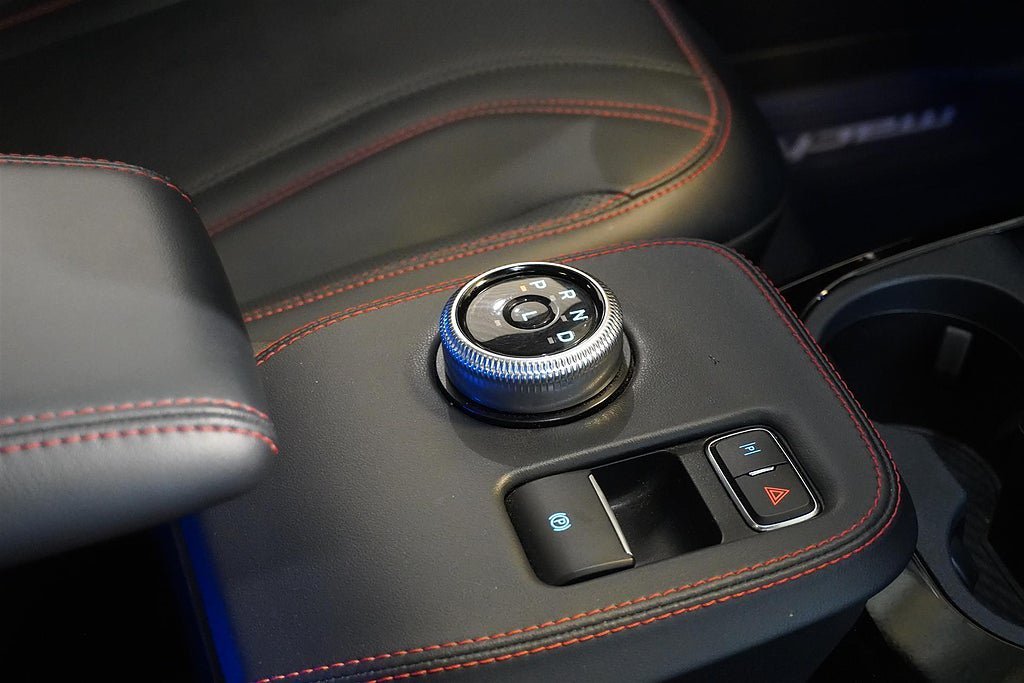 Vehicle Image 32