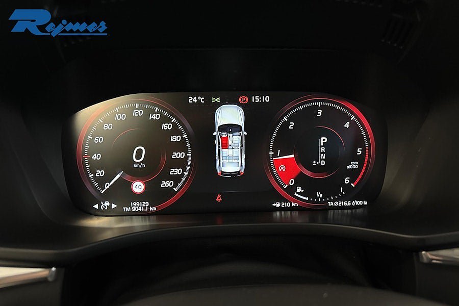 Vehicle Image 12