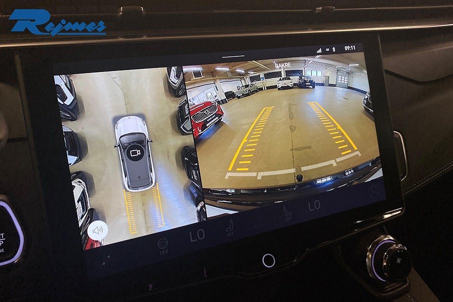 Vehicle Image 8