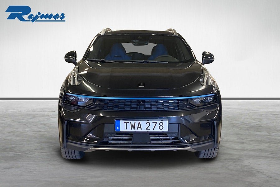 Vehicle Image 13