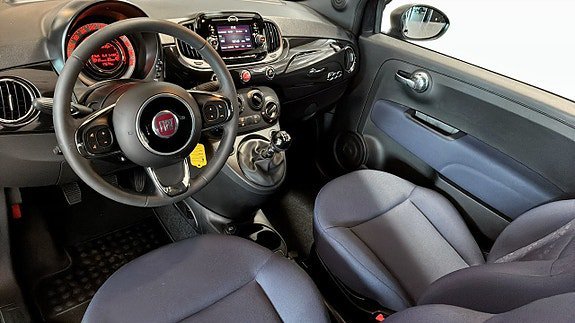 Vehicle Image 12