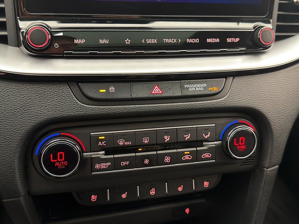 Vehicle Image 26