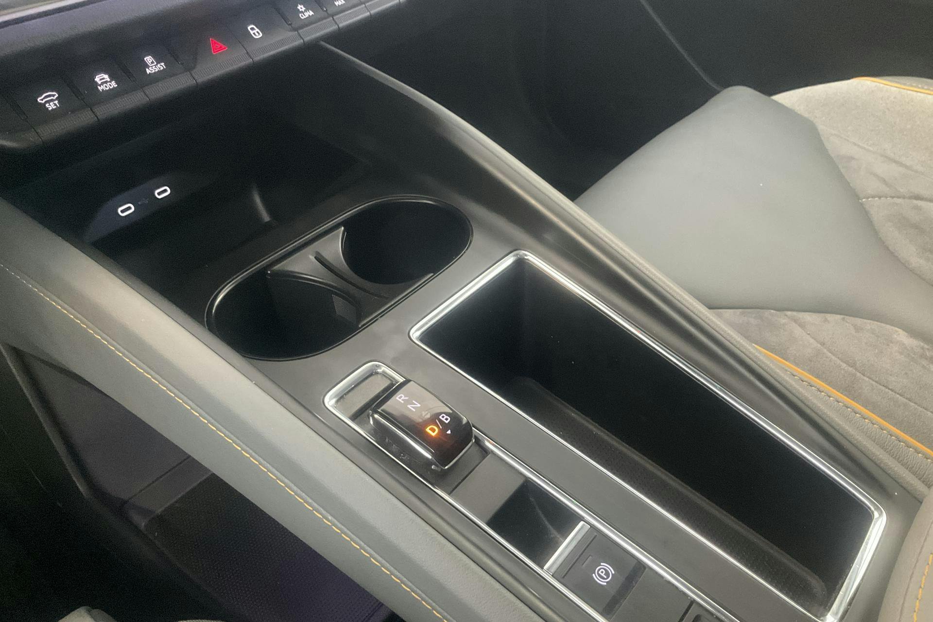 Vehicle Image 21