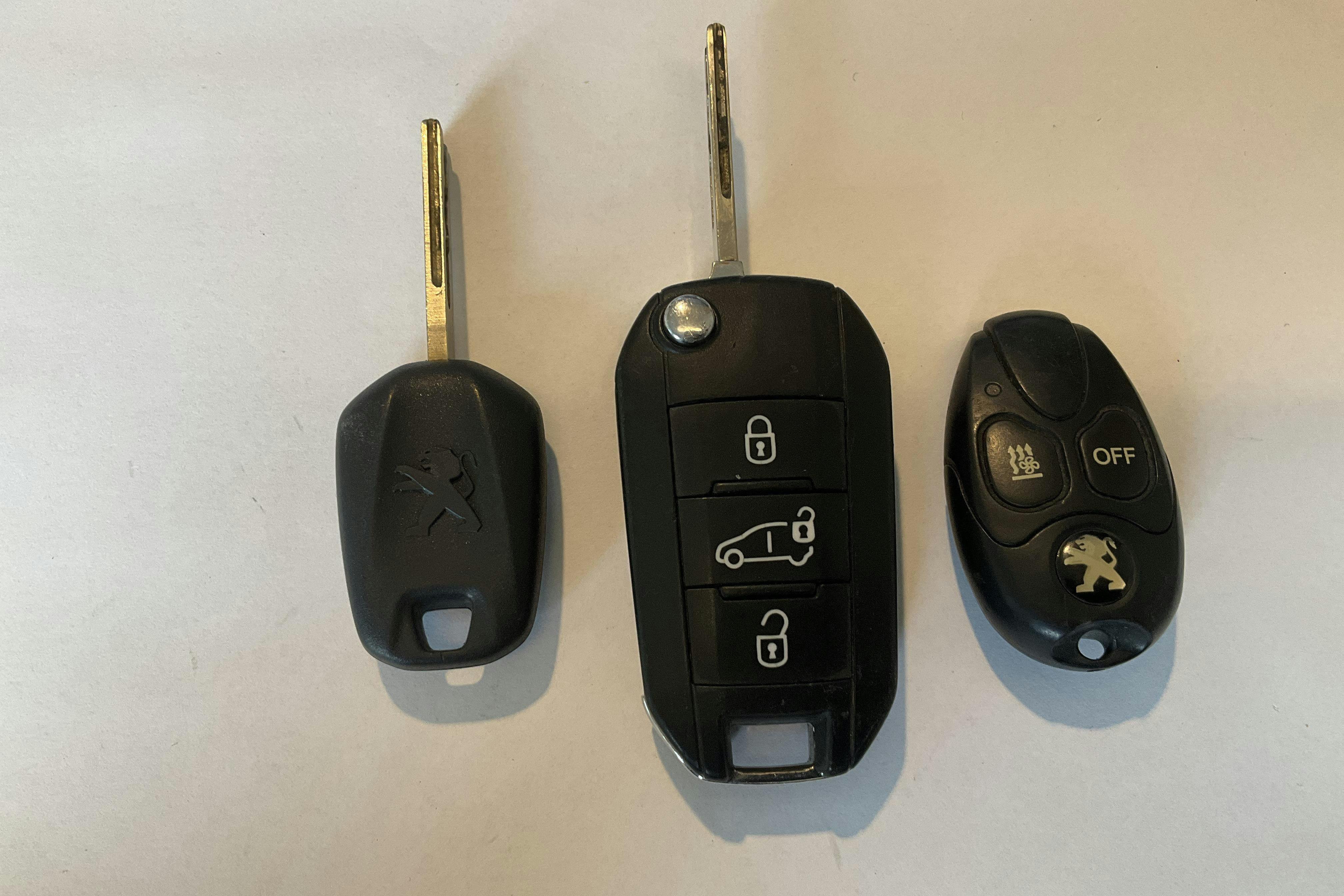 Vehicle Image 15