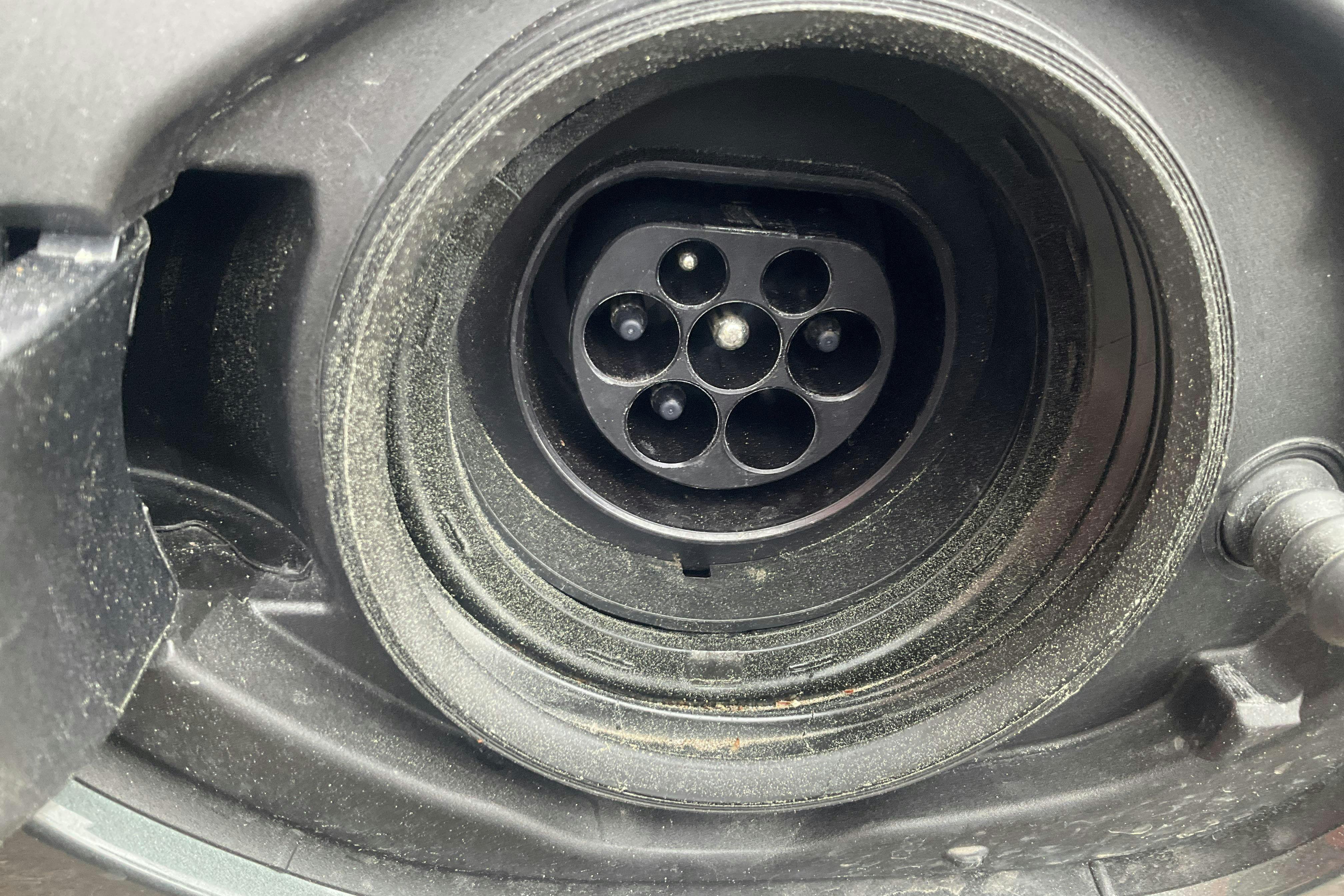 Vehicle Image 14
