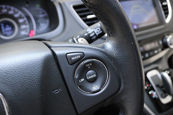 Vehicle Image 28