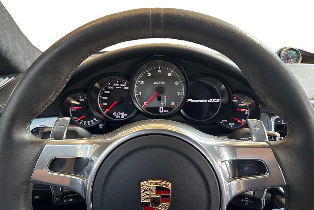 Vehicle Image 17