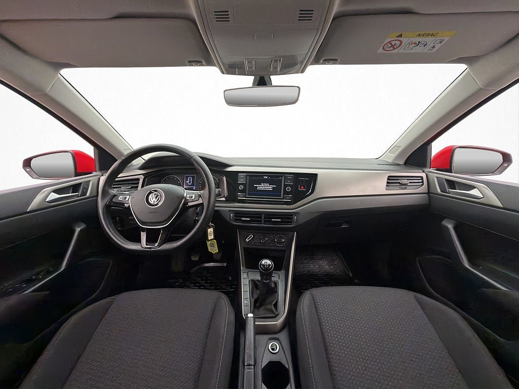 Vehicle Image 12