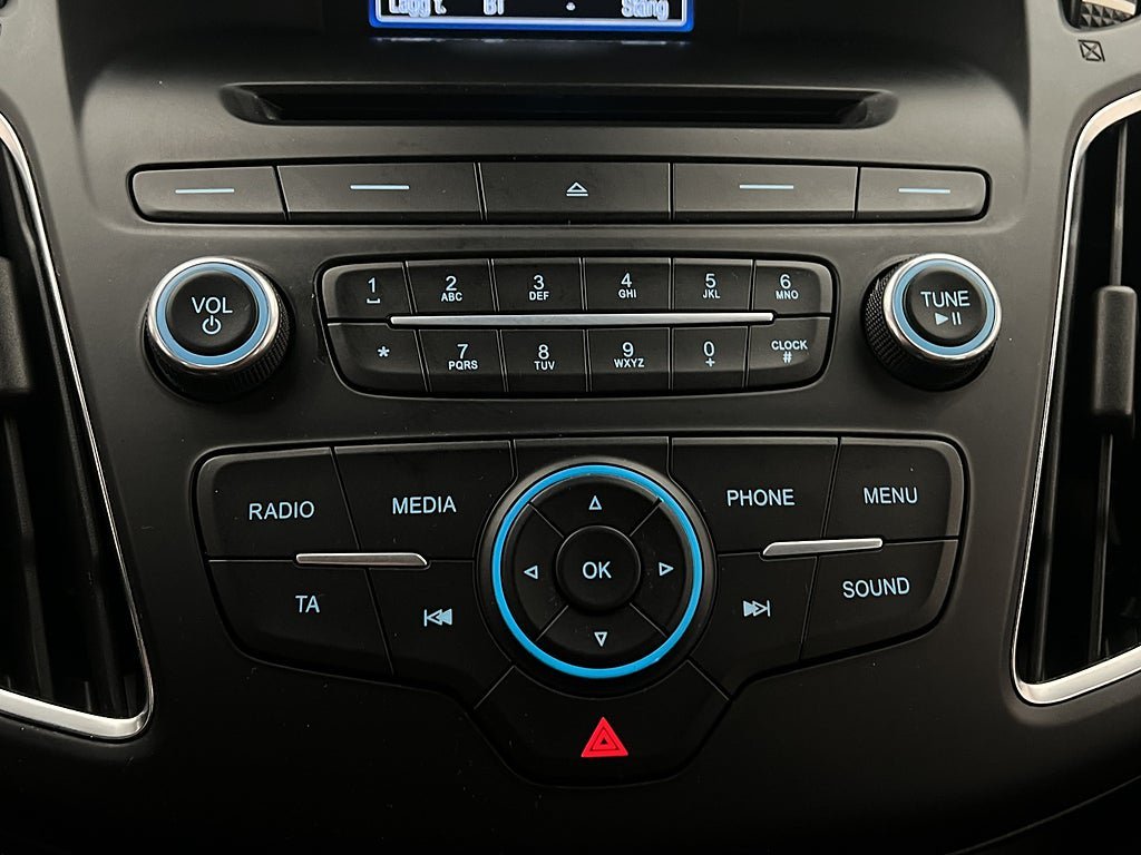Vehicle Image 22
