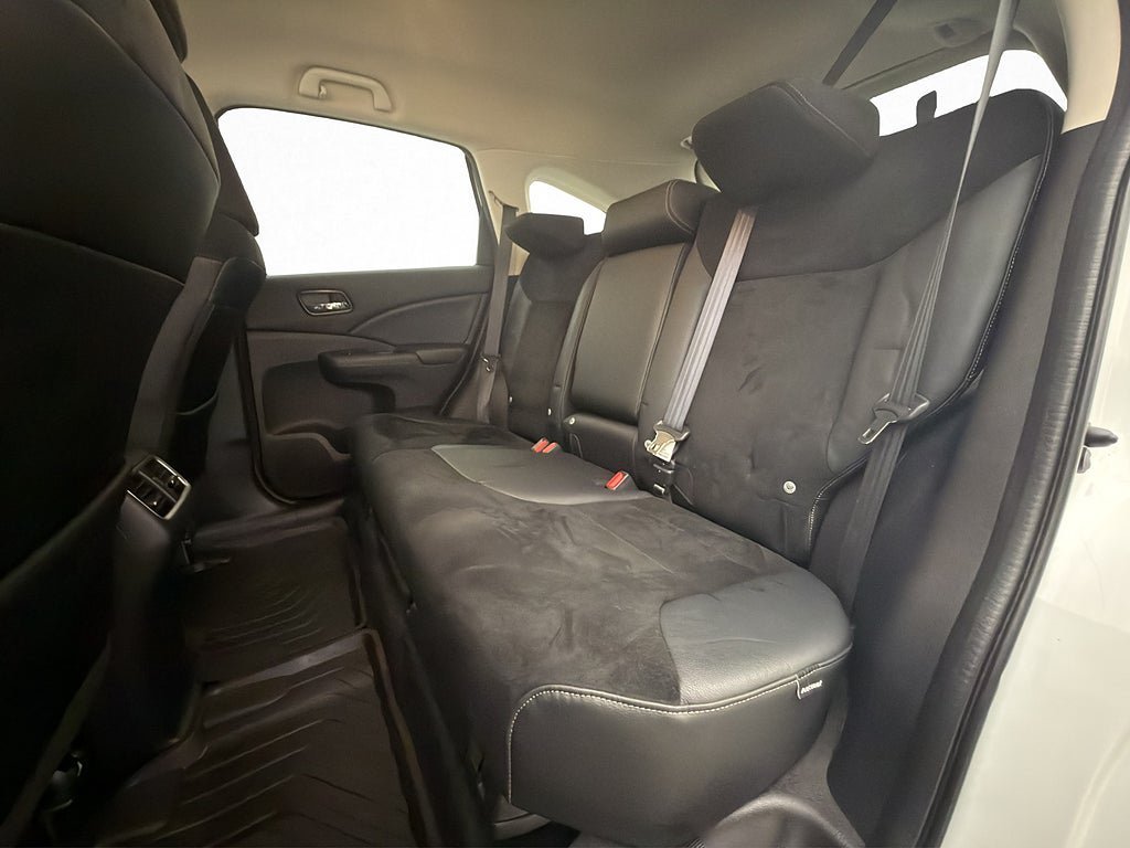 Vehicle Image 26