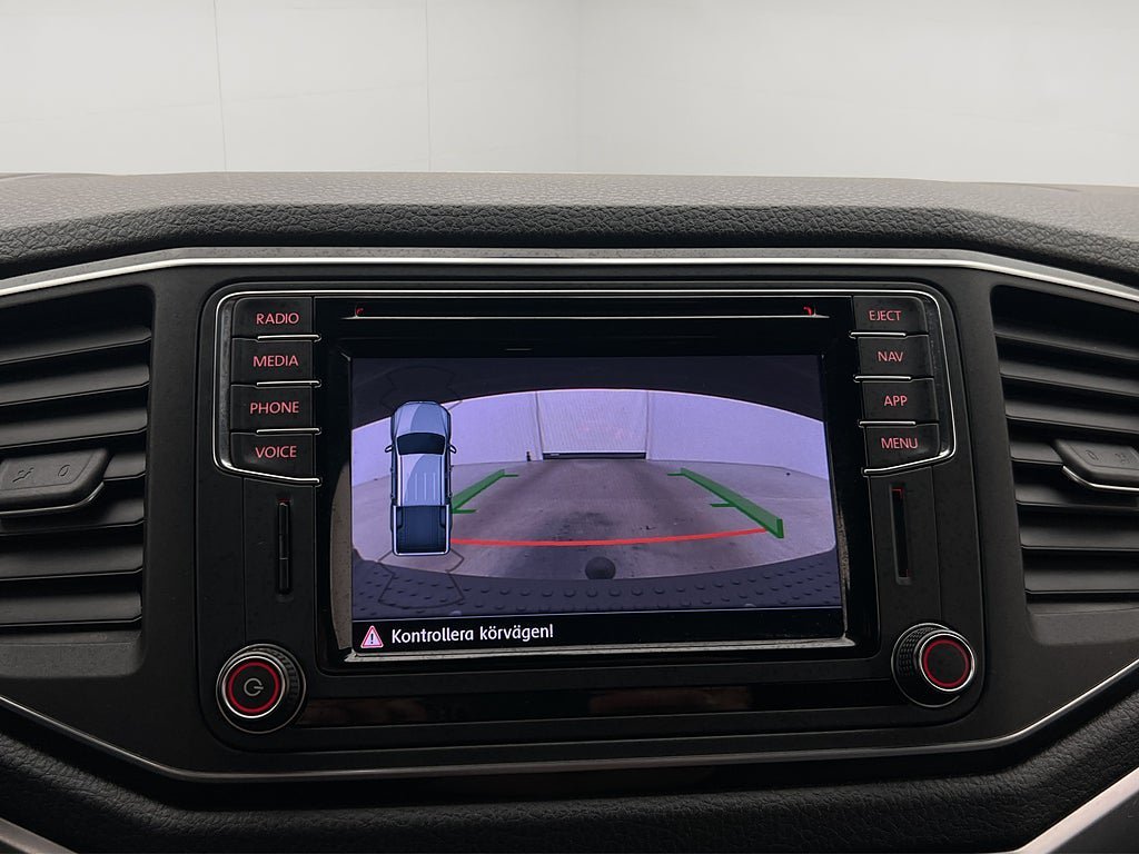 Vehicle Image 24