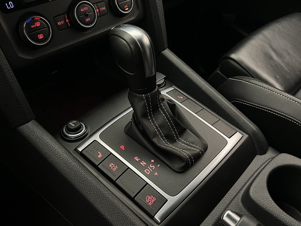 Vehicle Image 28