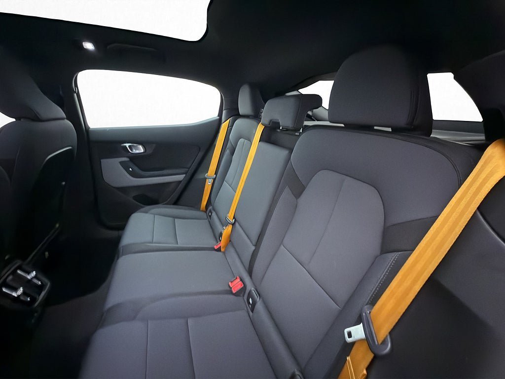 Vehicle Image 33