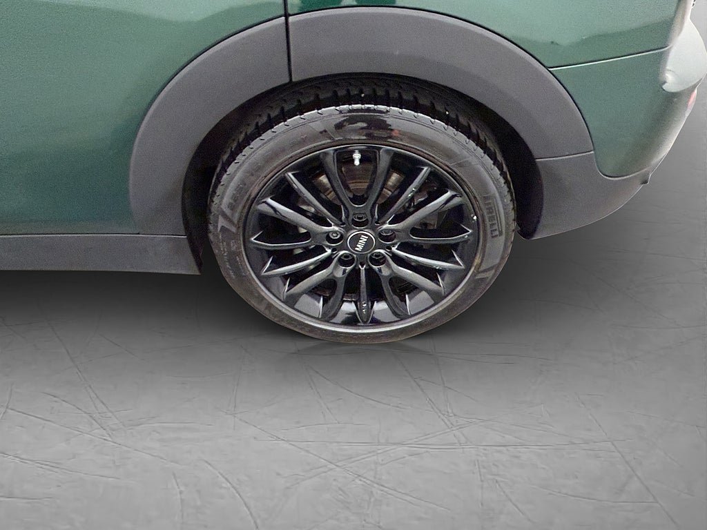 Vehicle Image 31