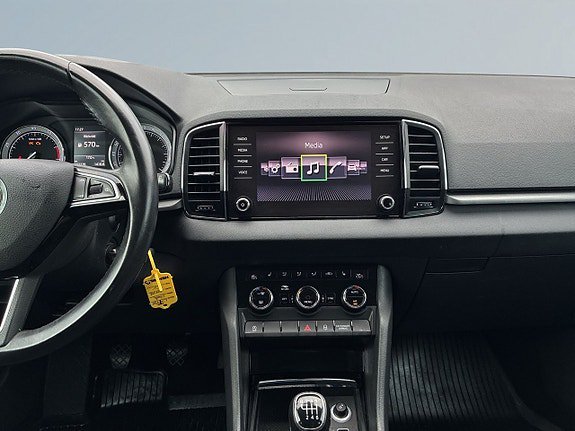 Vehicle Image 11