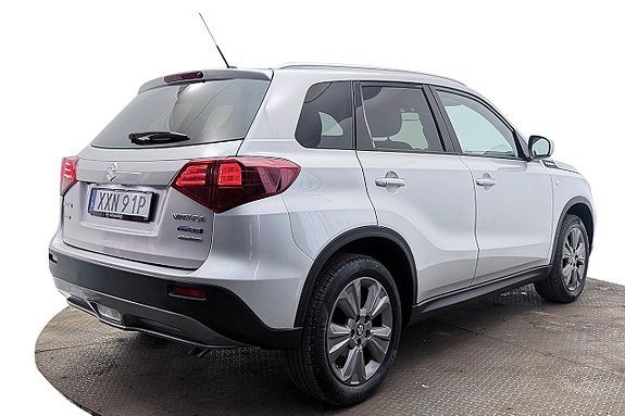 Vehicle Image 6