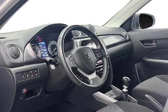 Vehicle Image 13