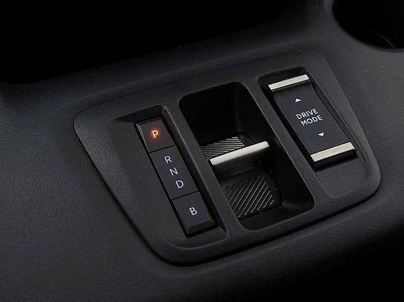 Vehicle Image 26