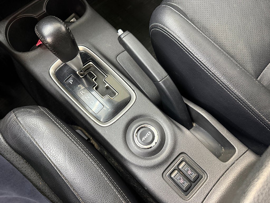 Vehicle Image 15