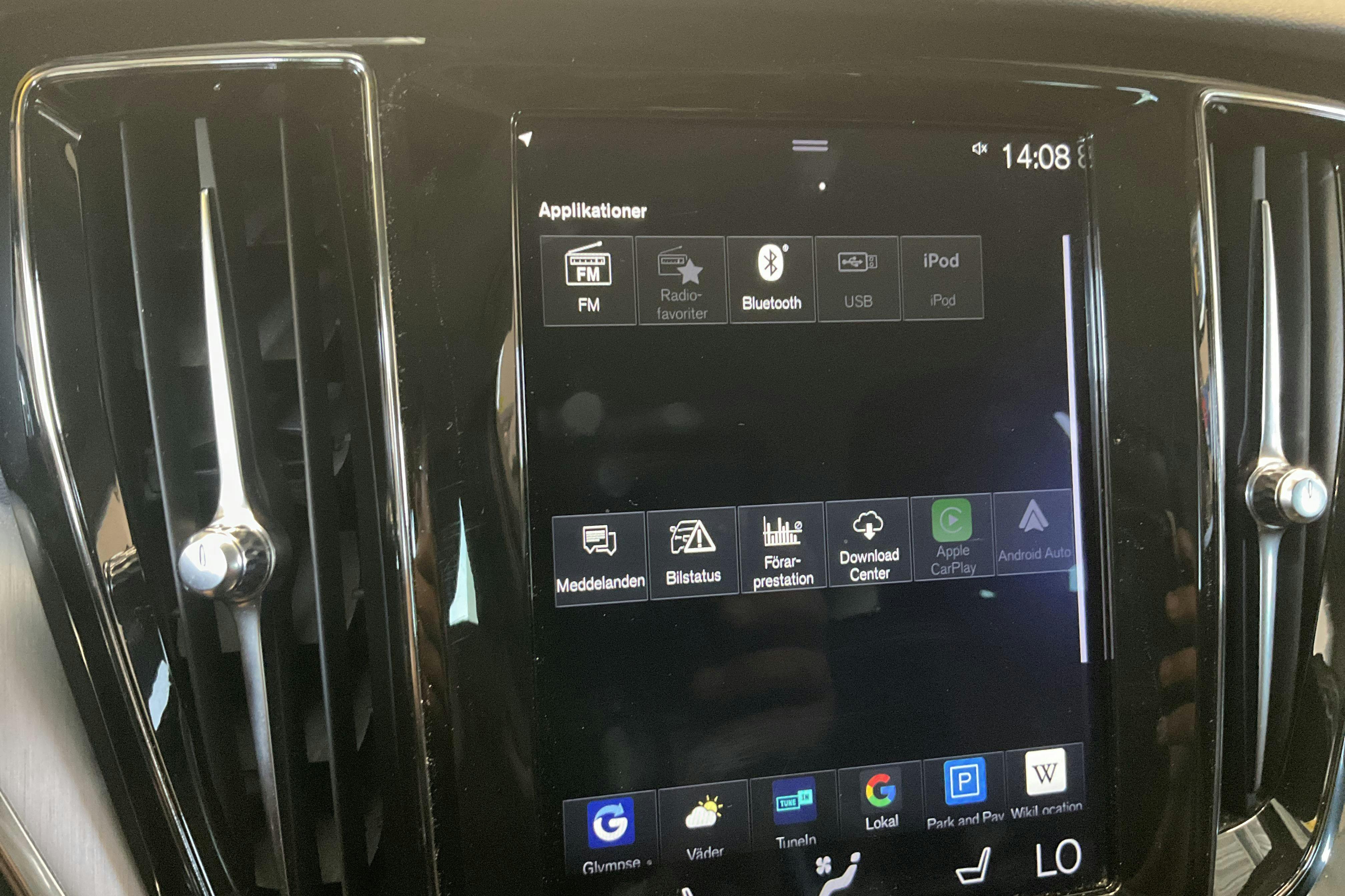 Vehicle Image 15