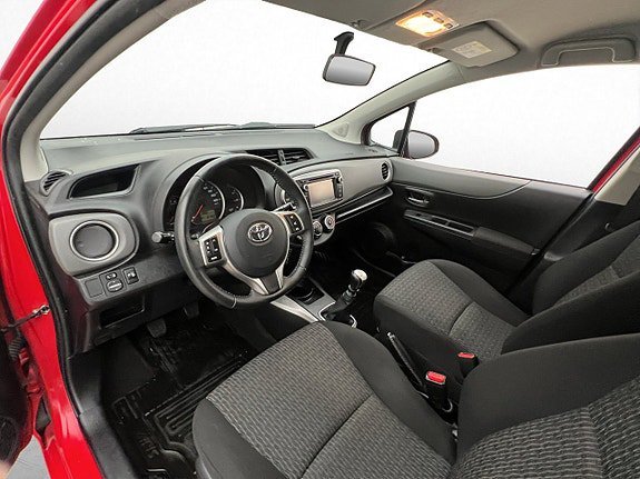 Vehicle Image 21