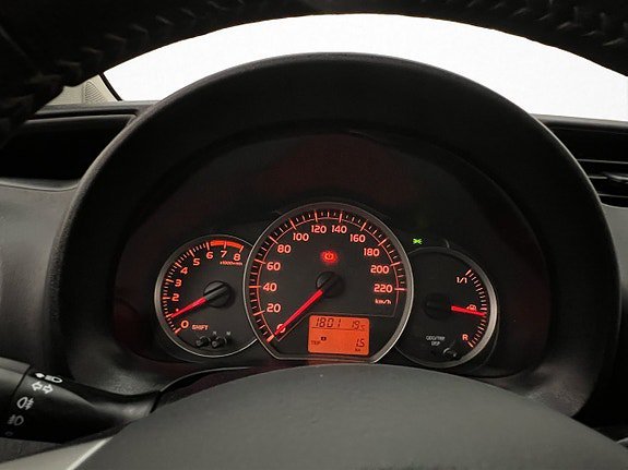 Vehicle Image 26