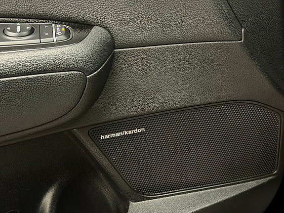 Vehicle Image 38