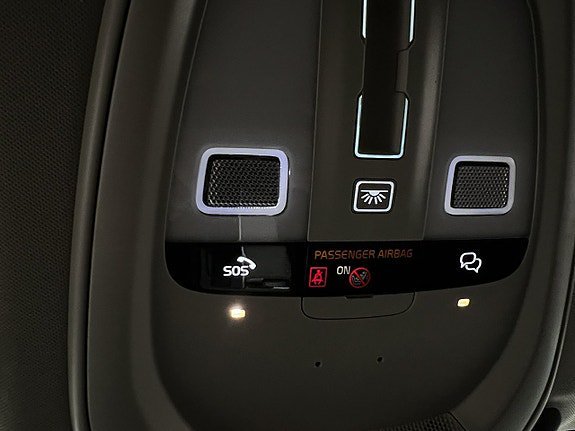 Vehicle Image 38