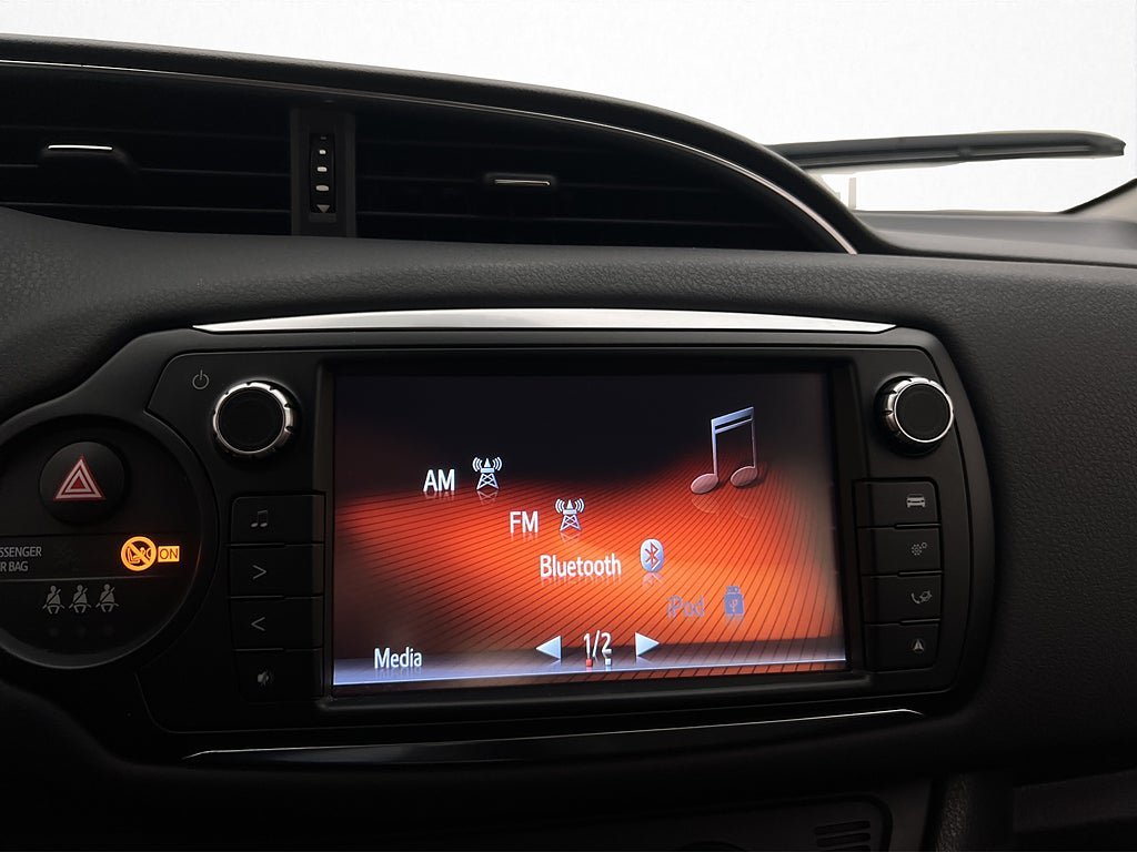 Vehicle Image 18