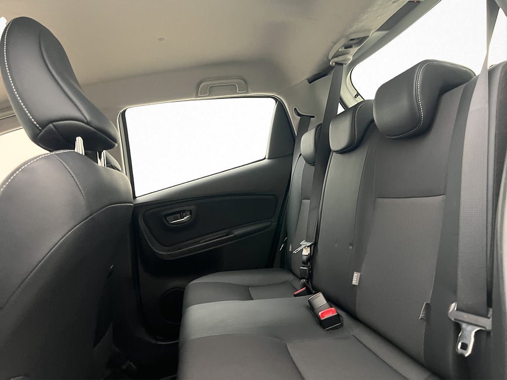Vehicle Image 22