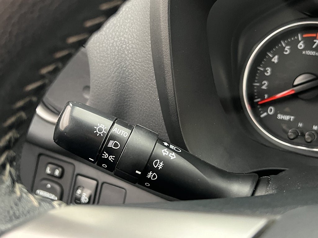 Vehicle Image 24