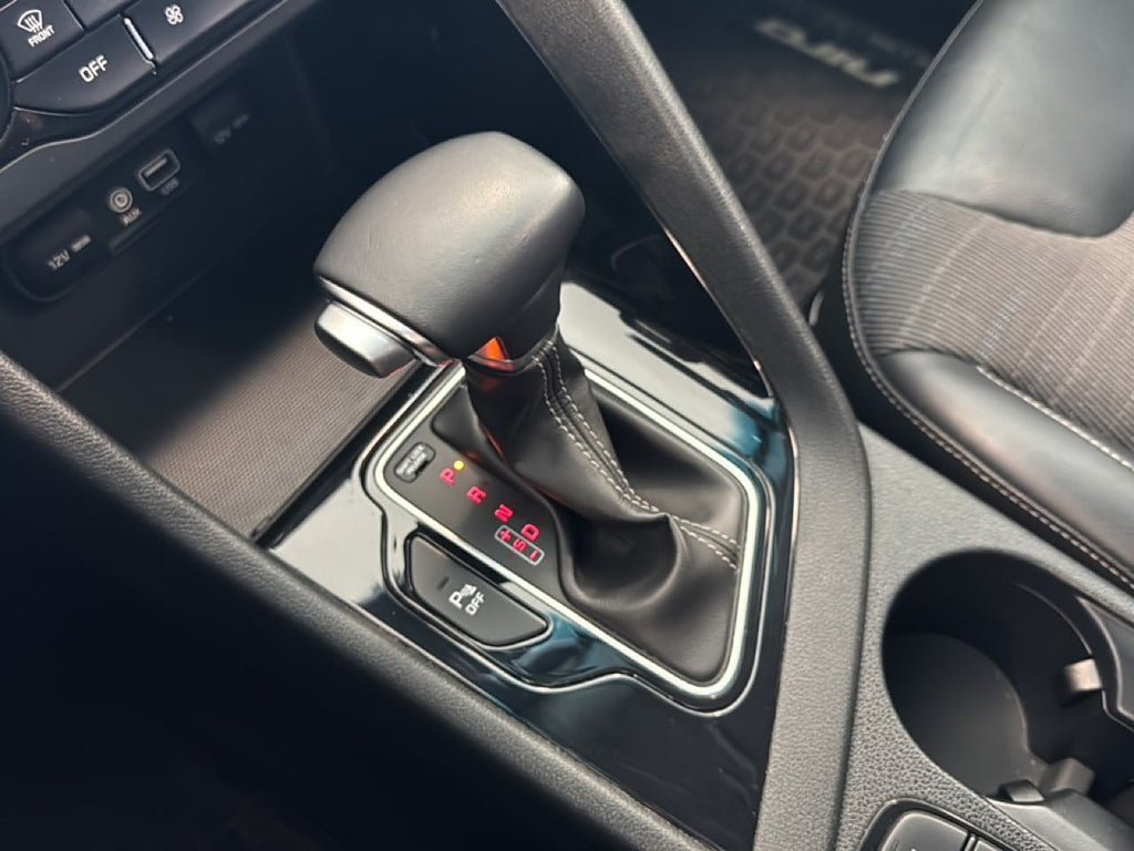 Vehicle Image 12