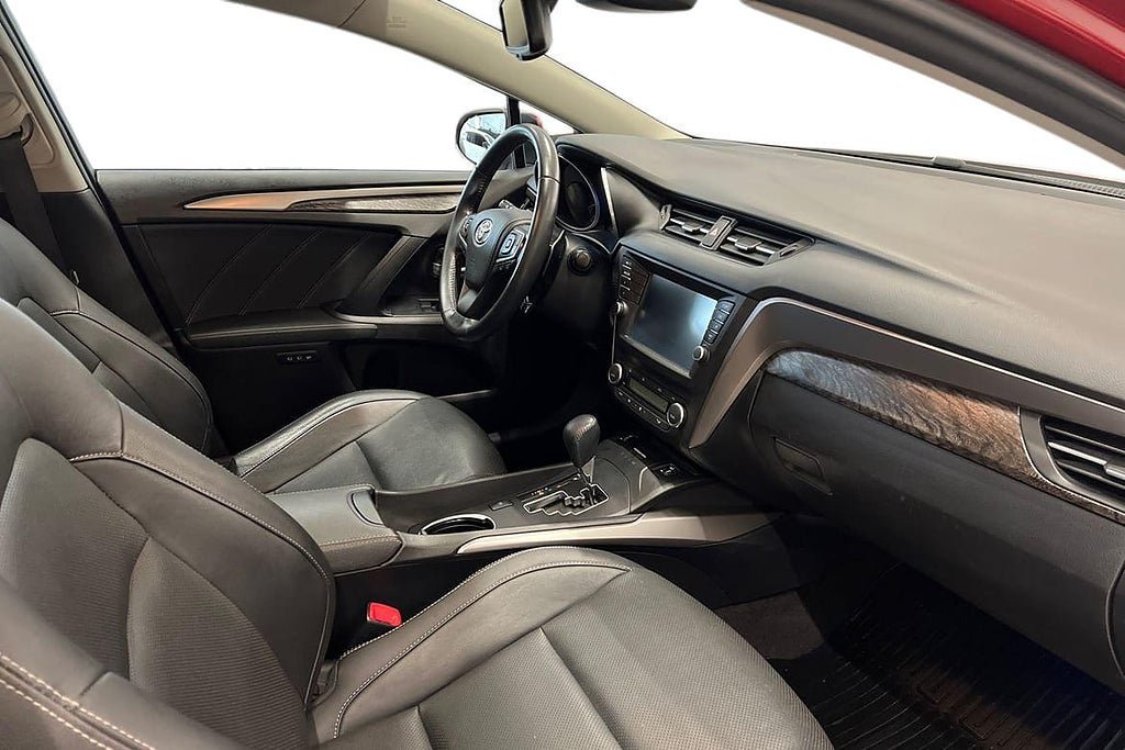Vehicle Image 6
