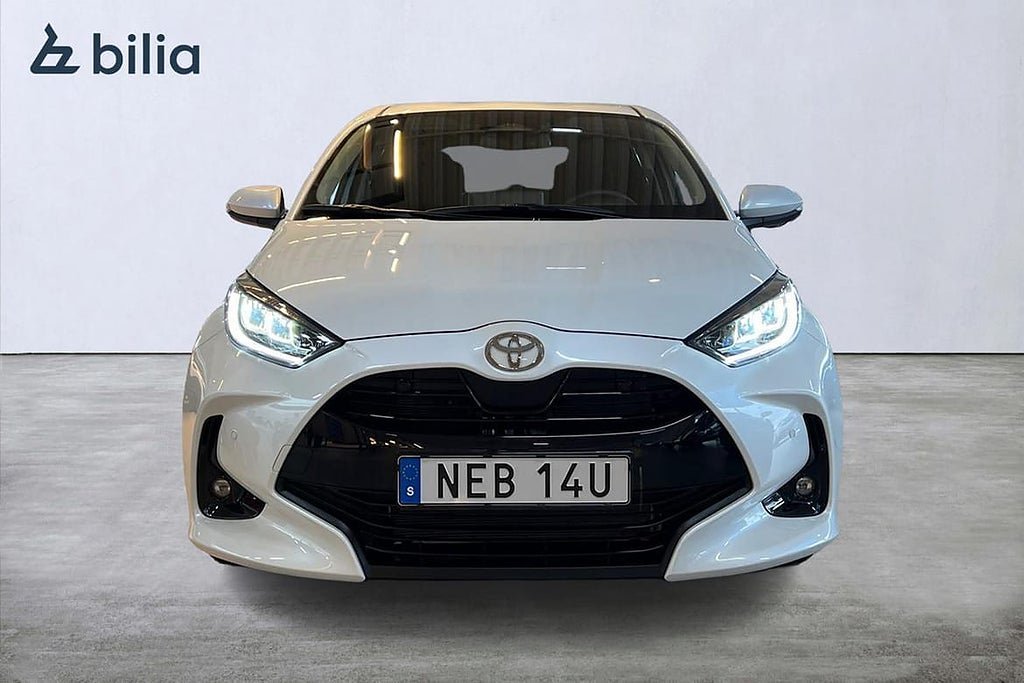 Vehicle Image 11